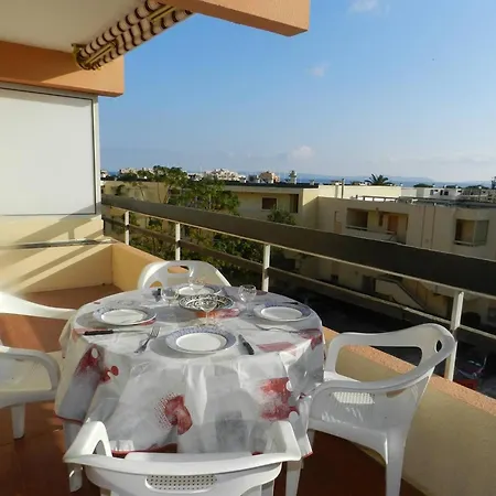 Apartment 2 Pieces Avec Terrasse Et Parking A 150m De La - Fr-1-251-767 Bormes-les-Mimosas